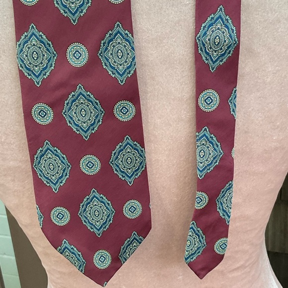 Christian Dior burgundy silk tie damask pattern  Designer Vintage - Picture 1 of 7
